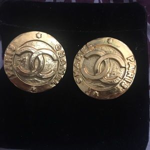 Vintage chanel earrings !! :)